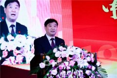 中国工程机械工业协会常务副会长苏子孟出席“绿色智能道路建养装备科技论坛”并致辞